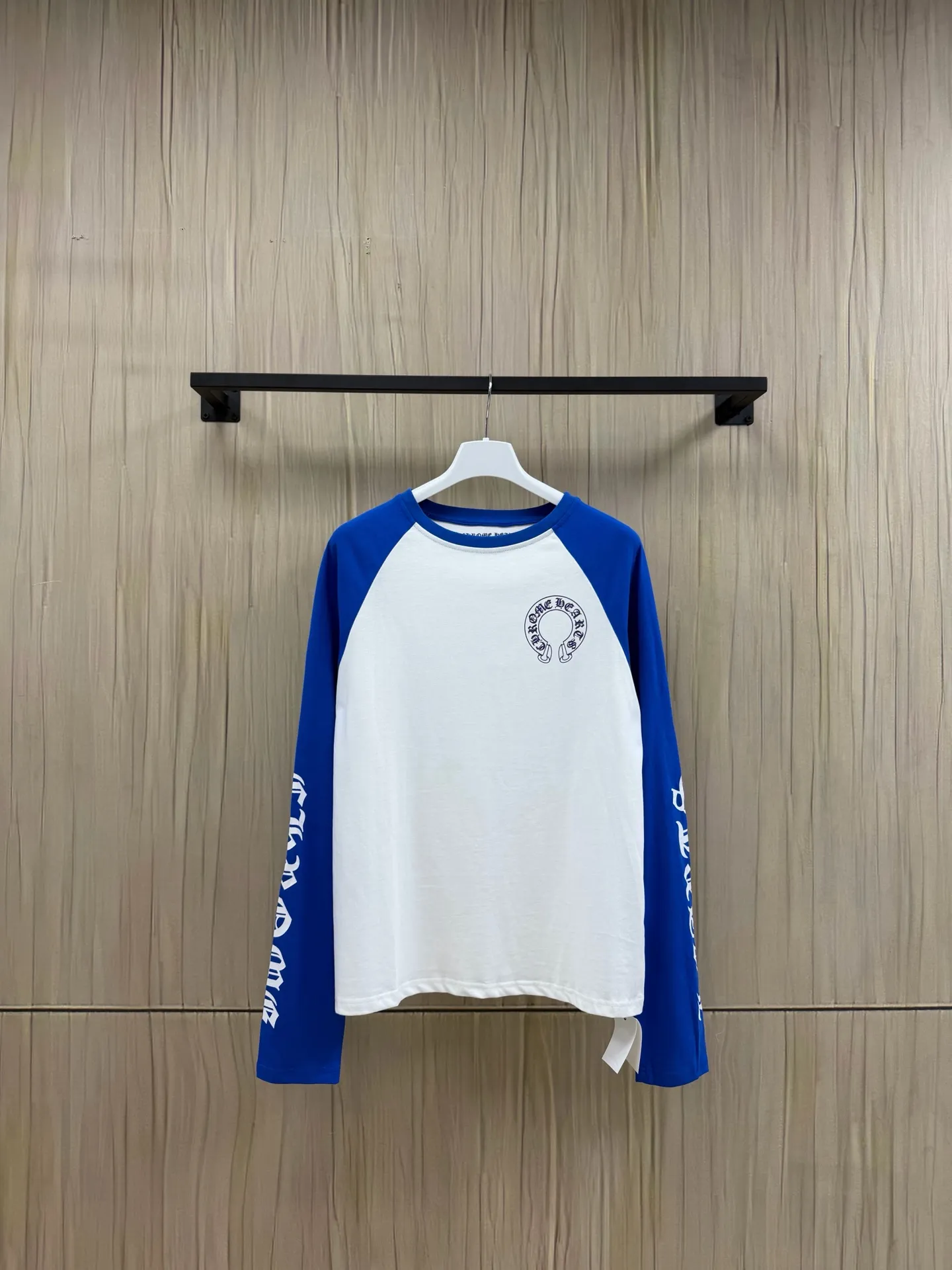 。【 In Stock】Chrome Hearts size S M L XL Chrome Hearts 32 ， 190G， ， ， ， 、 ， 。 ， ， ， Classic ， ， 。 ， ， 、 ， 。𝗗𝗲𝘁𝗮𝗶𝗹 YB ， ， 。 ， ， 。 ， ， ， ， ， ， ， Classic 。 ， ， Same Style ， ， ， ， Same Style。
